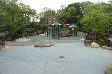 Photo of Edenwald Playground Photo of Edenwald Playground