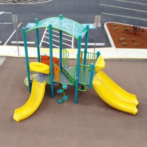 nonaccessible small climber with many slides